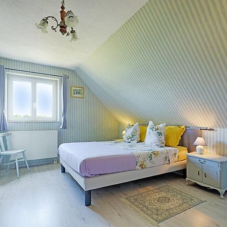 Aux Pieds Des Vignes Bed and Breakfast Ingersheim Εξωτερικό φωτογραφία