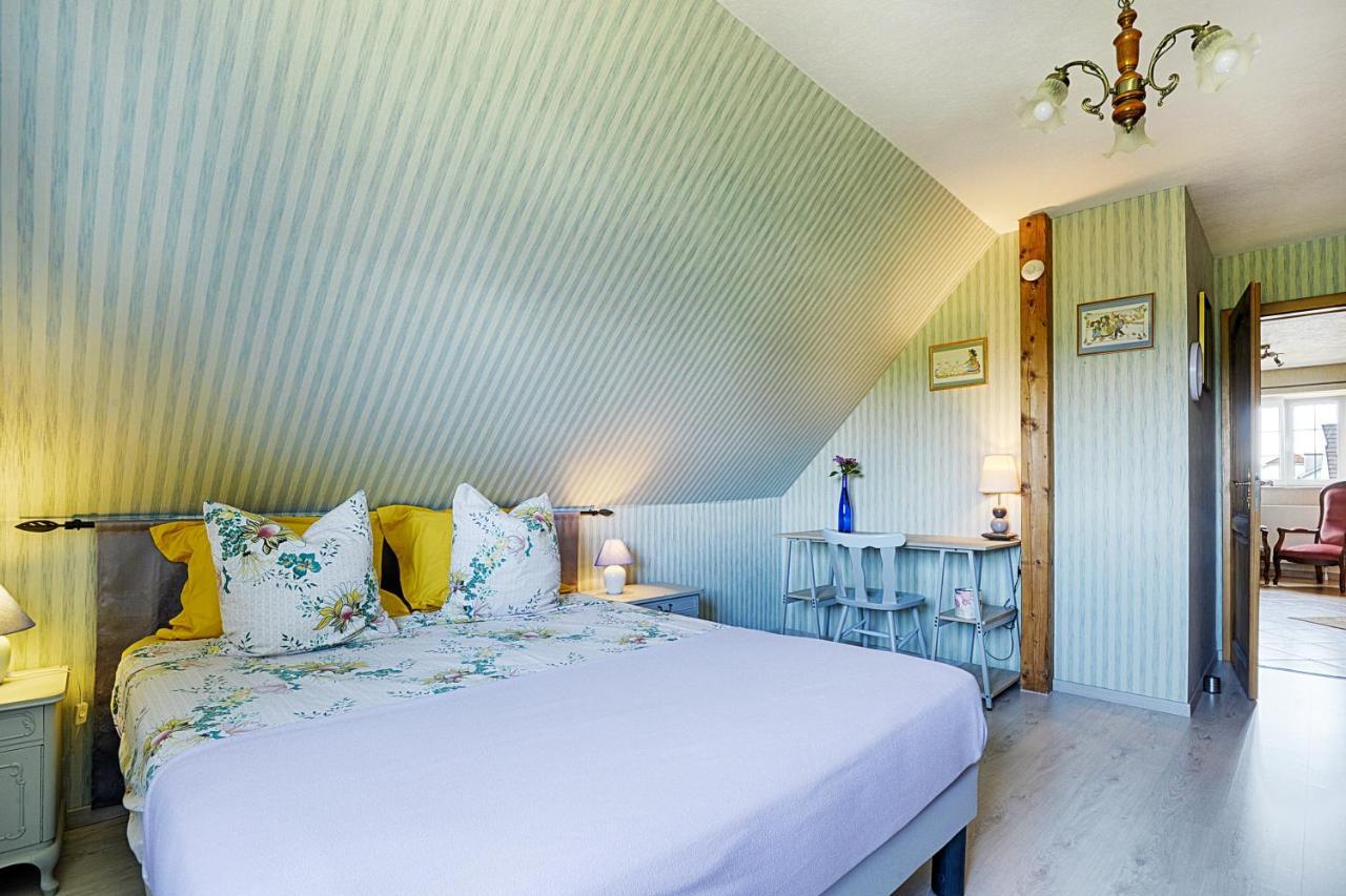 Aux Pieds Des Vignes Bed and Breakfast Ingersheim Εξωτερικό φωτογραφία
