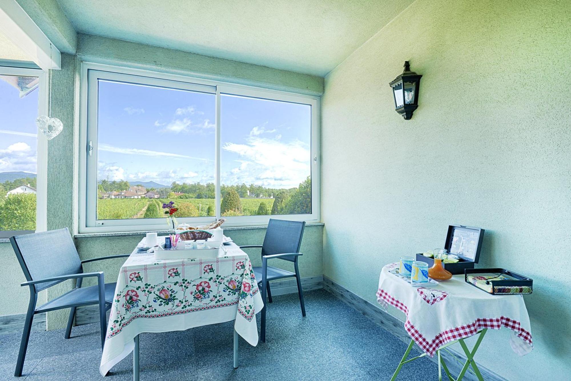 Aux Pieds Des Vignes Bed and Breakfast Ingersheim Εξωτερικό φωτογραφία